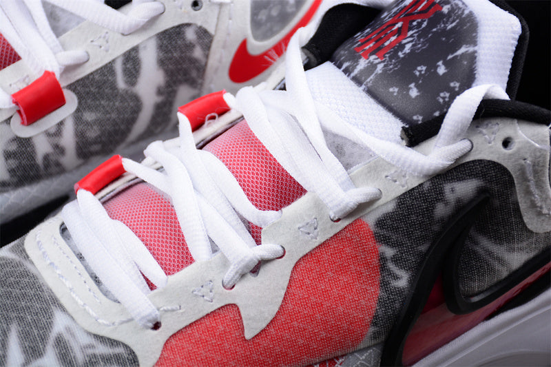 NikeMens Kyrie 8 - White University