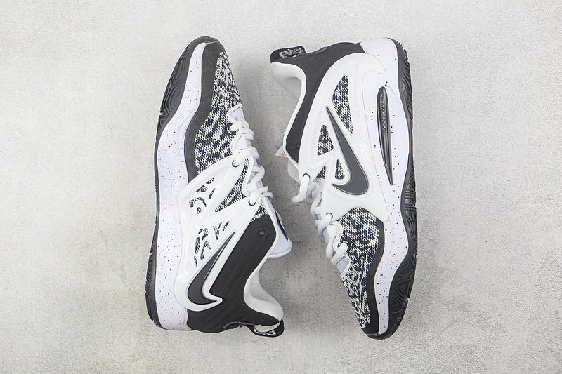NikeMens KD 15 Oreo - White