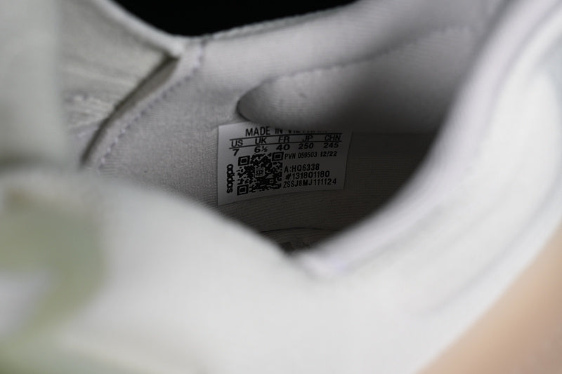 adidasMens Ultraboost Light 23 - Non Dyed
