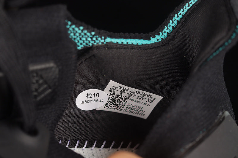 adidasMens Ultraboost 22 - Black Mint