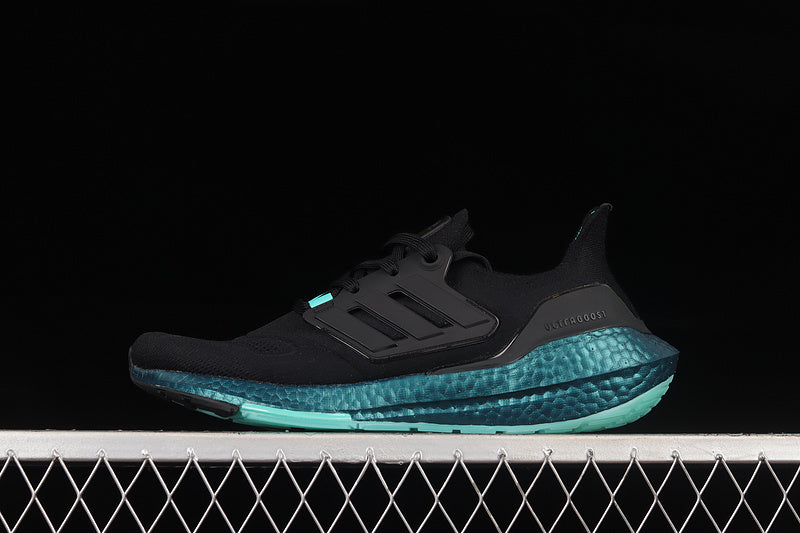 adidasMens Ultraboost 22 - Black Mint