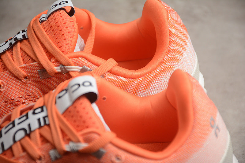 OnRunning Cloudsurfer - Orange Coral