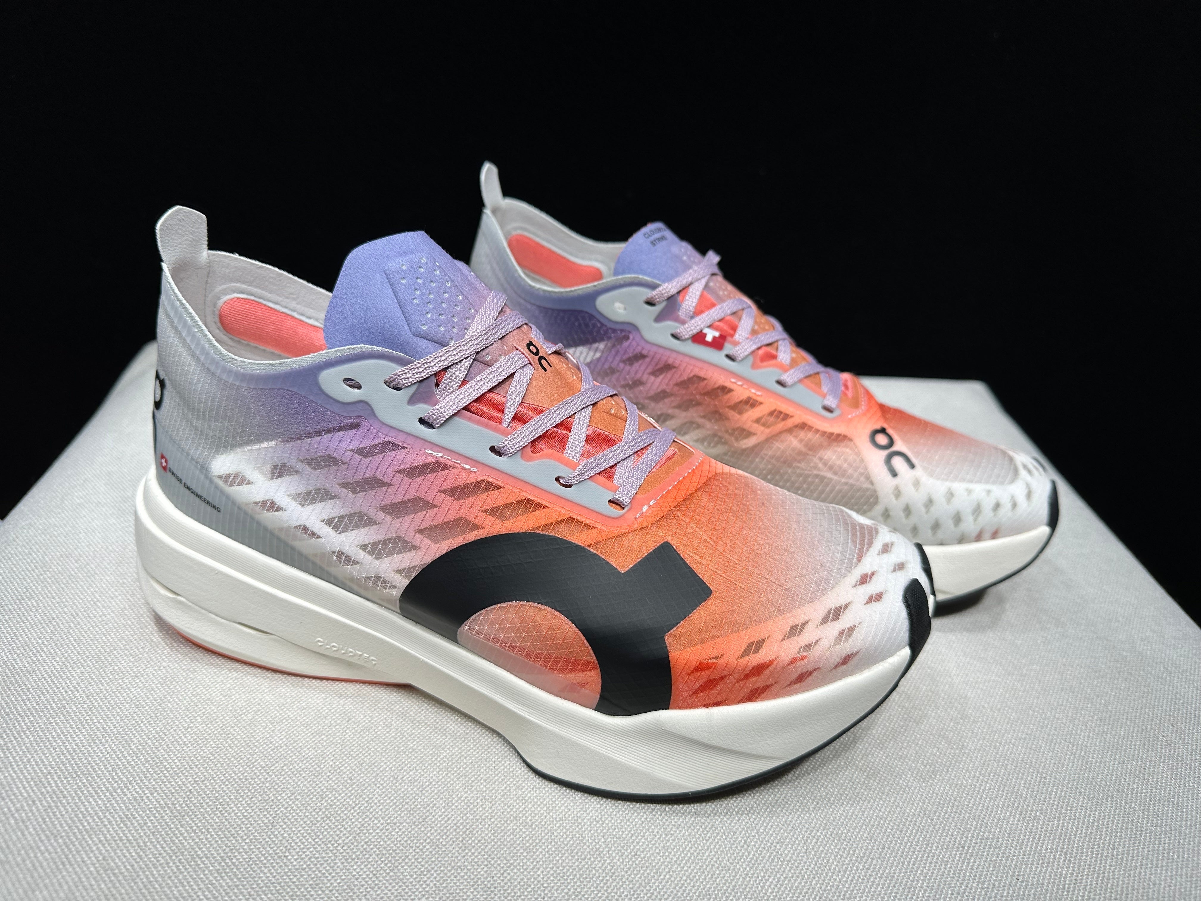 OnRunning Cloudboom Strike - Prism Capsule Collection