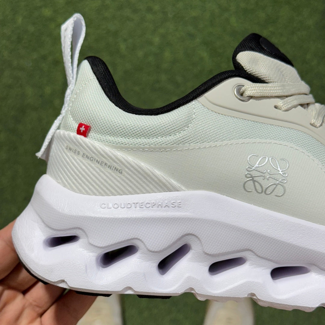 OnRunning Cloudtilt 2 - Sand White