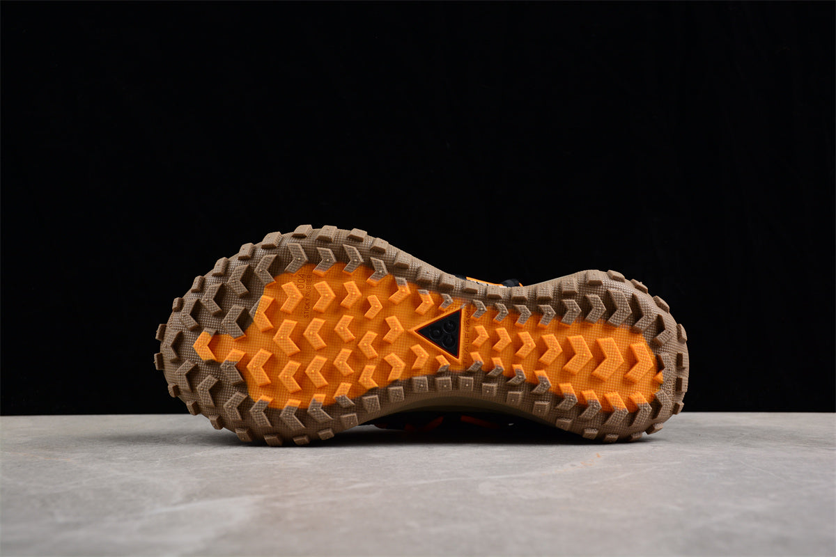 NikeUnisex ACG Mountain Fly Low - Fossil Stone