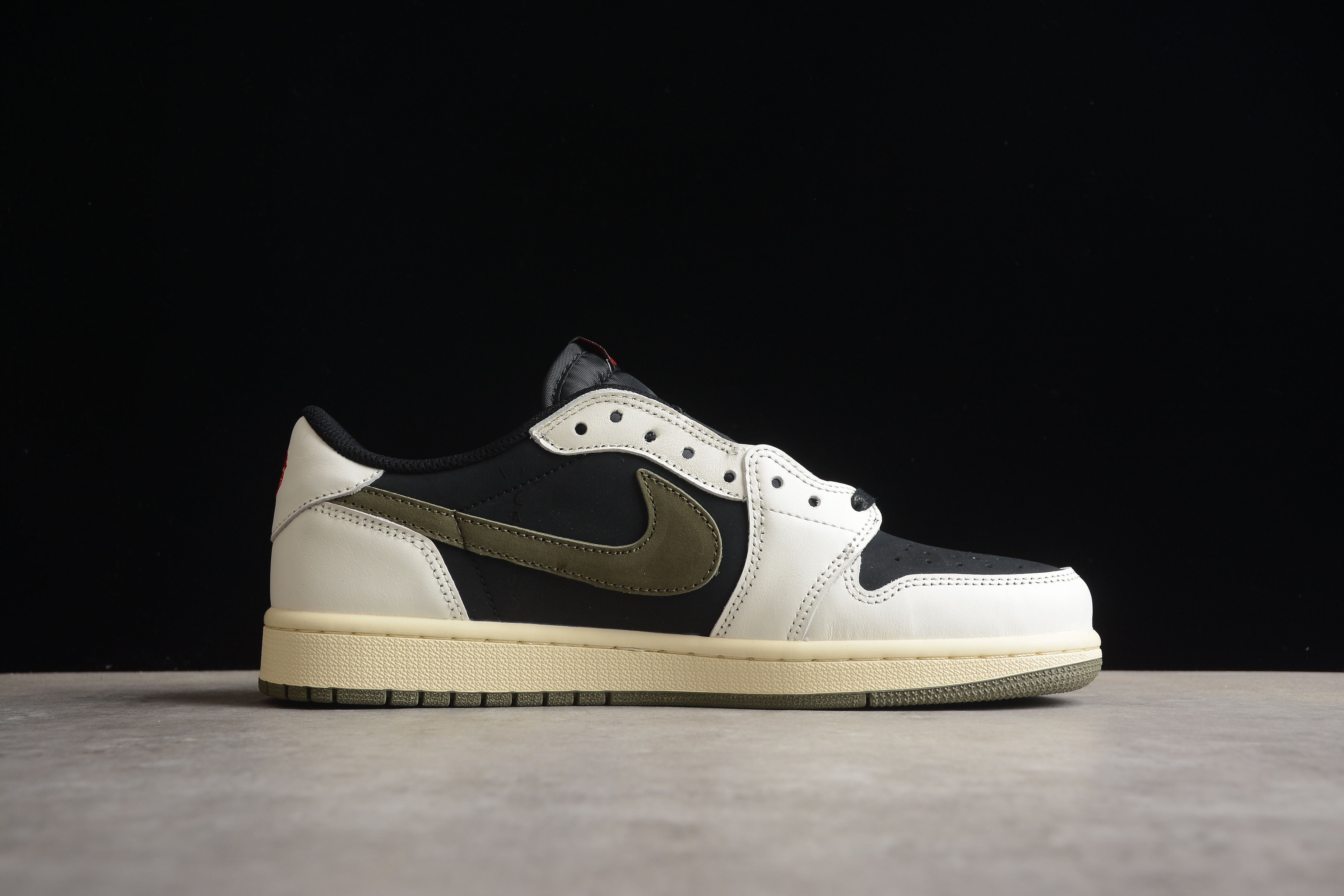 WMNS Travis Scott x Air Jordan 1 Low AJ1 - Olive