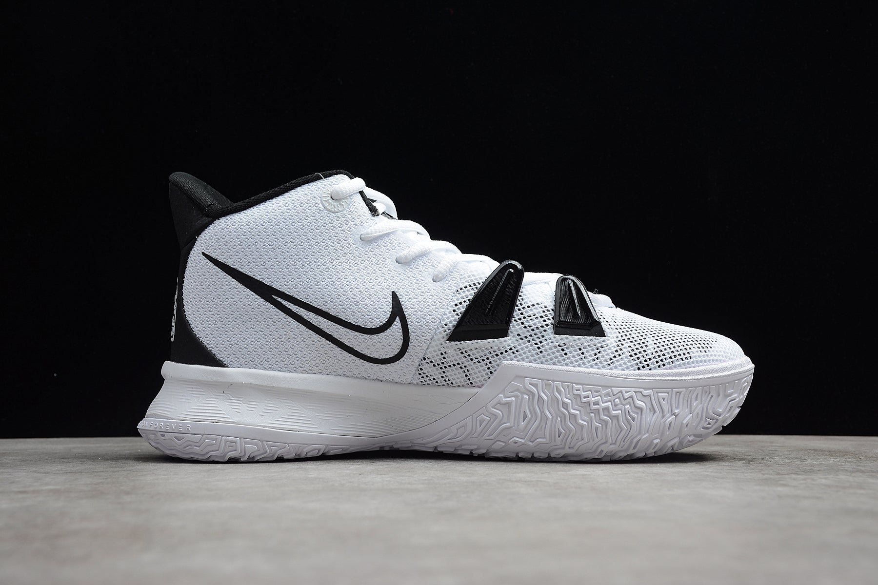 NikeMens Kyrie 7 - Brooklyn Beats