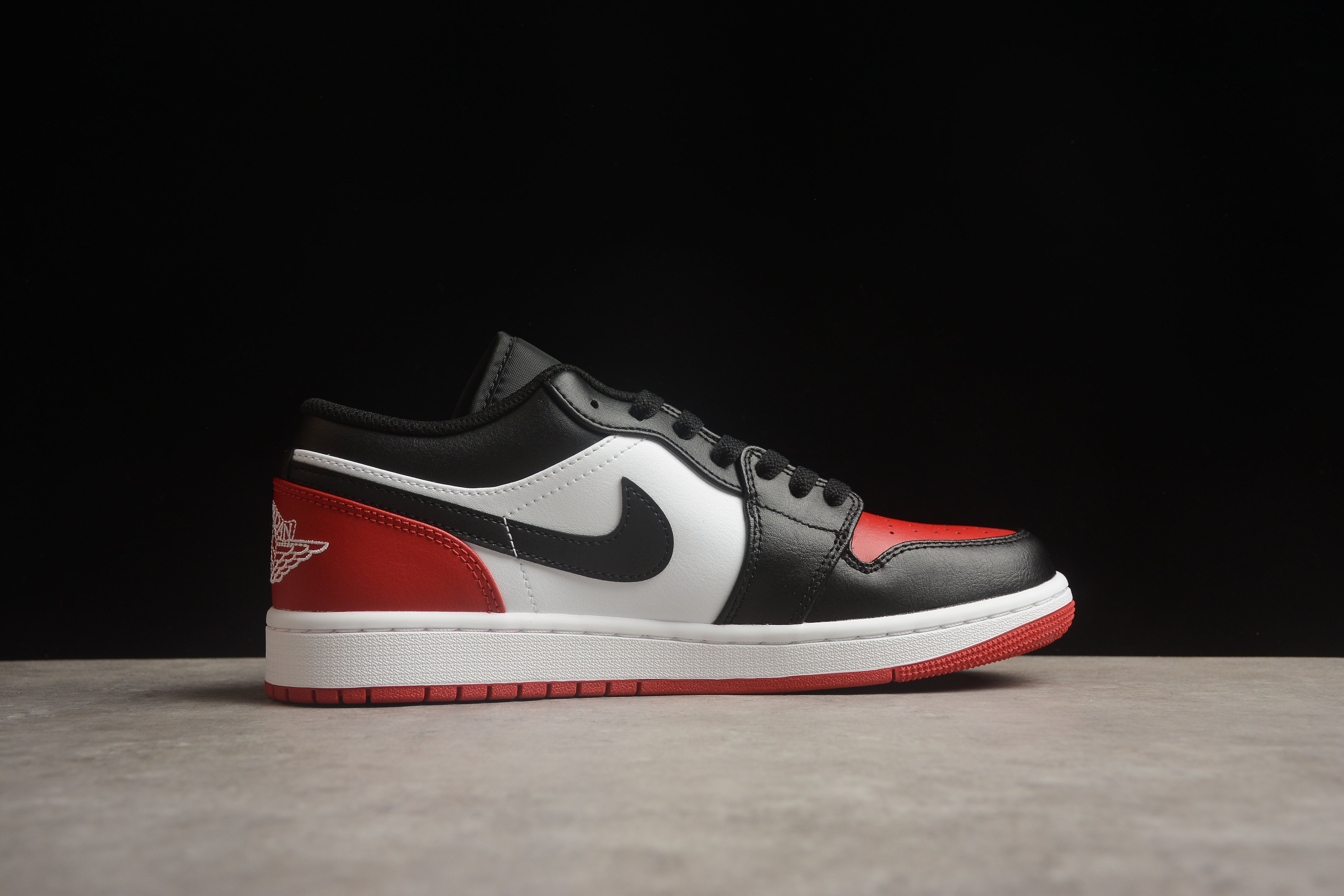 Air Jordan 1 AJ1 Low - Bred Toe