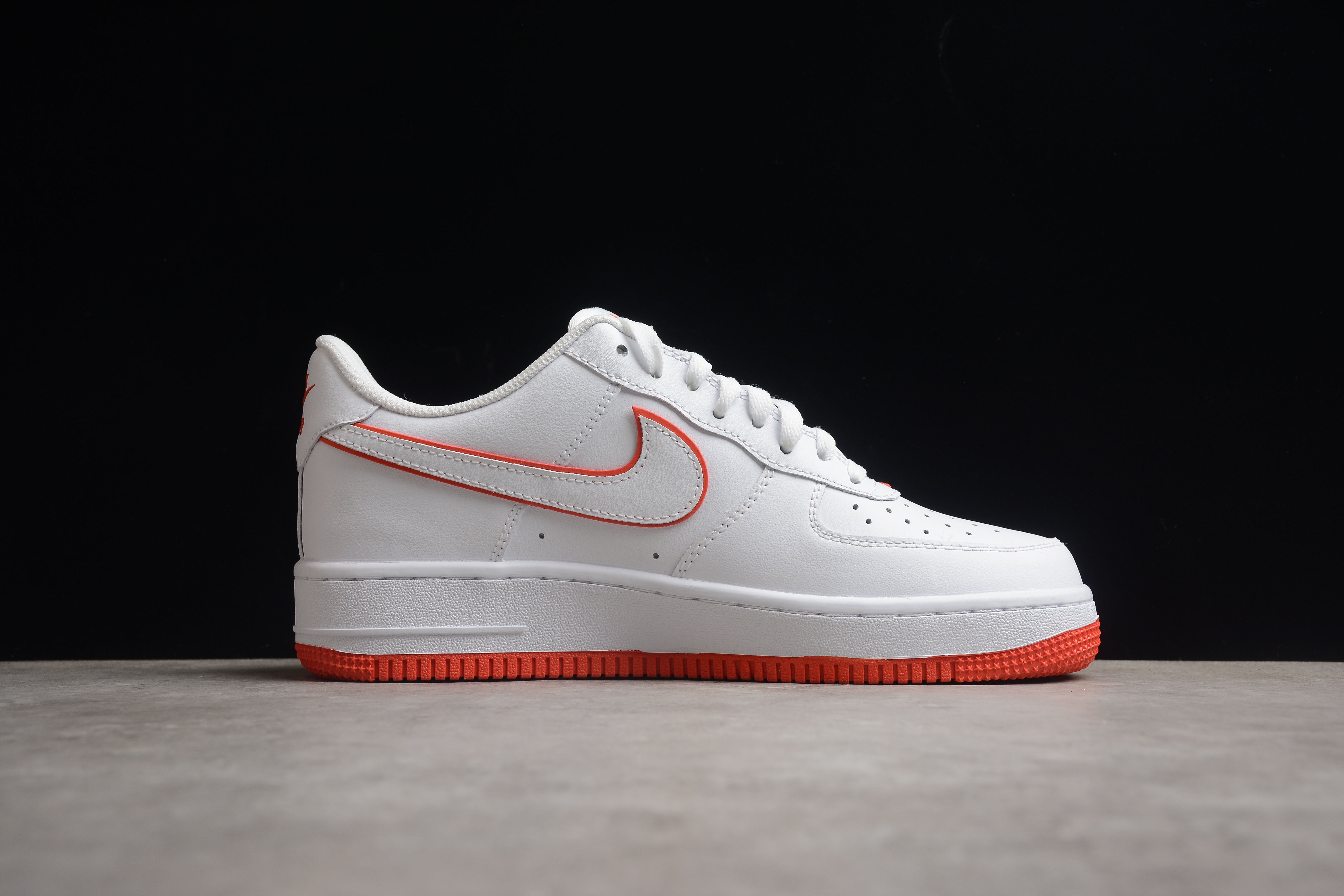 NikeUnisex Air Force 1 AF1 Low - White/Red
