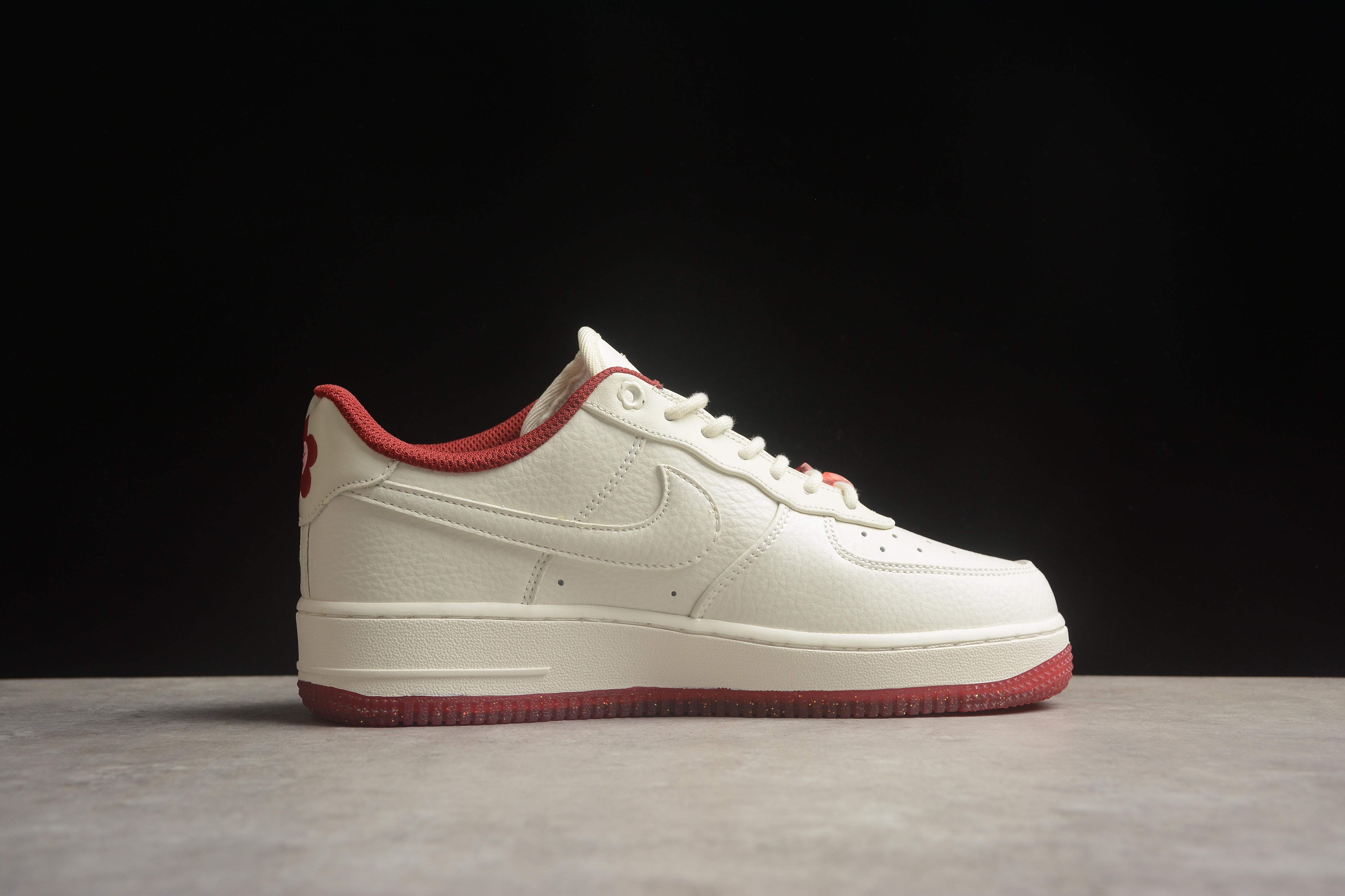 NikeUnisex Air Force 1 AF1 - Valentine's Day