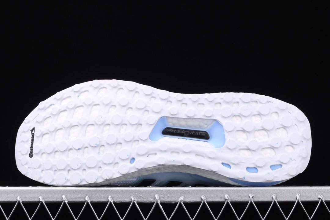 adidasMens Ultraboost x Game of Thrones - White Walkers