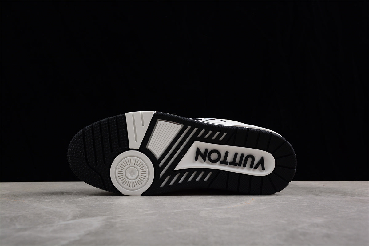 LouisVuitton Trainer Dots Monogram - Black