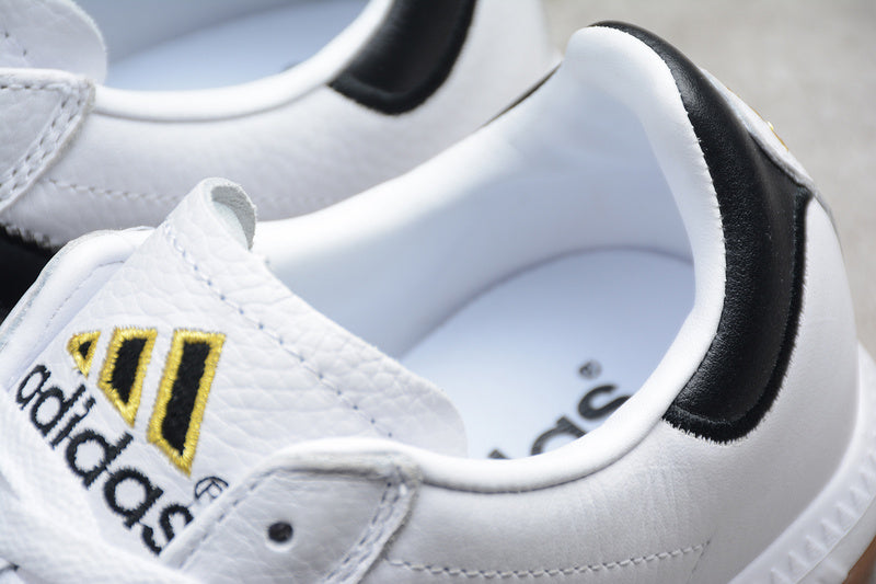 adidasMens Samba Millennium - White/Black Gum