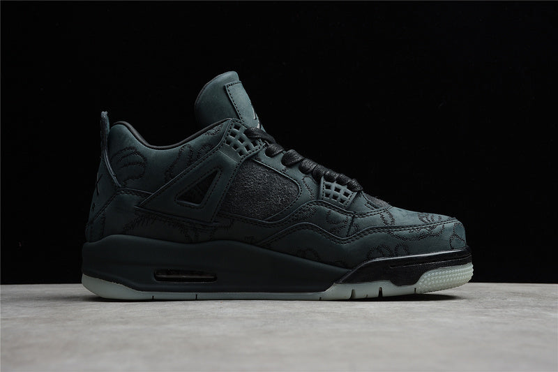 KAWS x WMNS Air Jordan 4 AJ4 Retro - Black