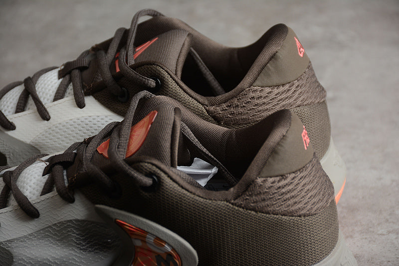 NikeUnisex Zoom Freak 4 - Letter Bros