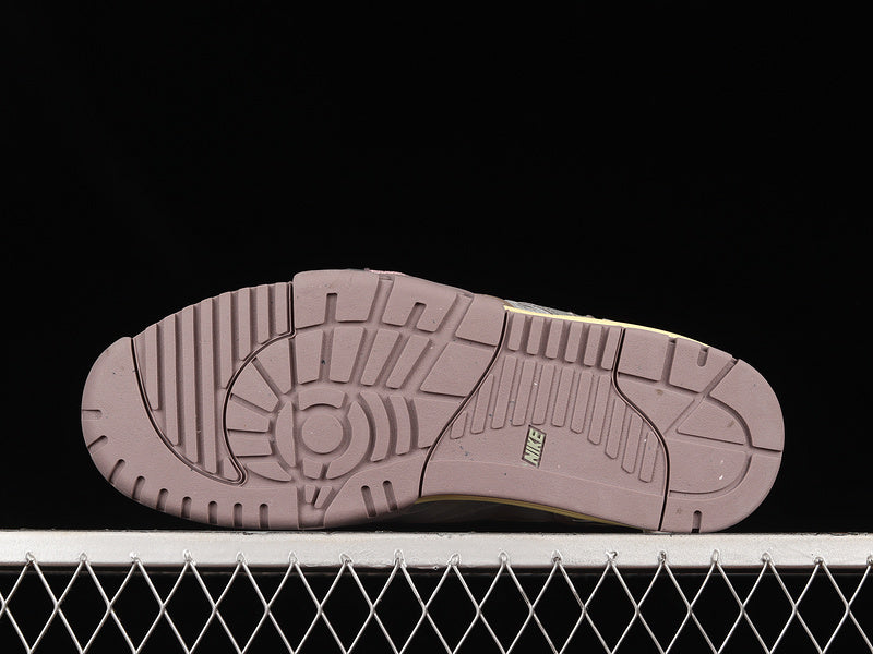 NikeUnisex Air Trainer 1 AJ1 - Honeydew