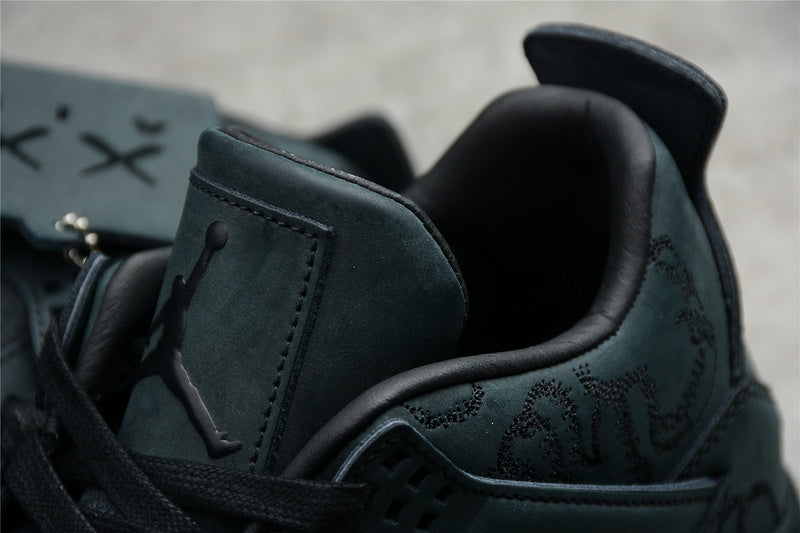 KAWS x Air Jordan 4 AJ4 Retro - Black
