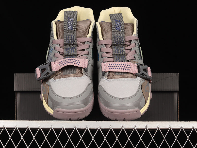 NikeUnisex Air Trainer 1 AJ1 - Honeydew