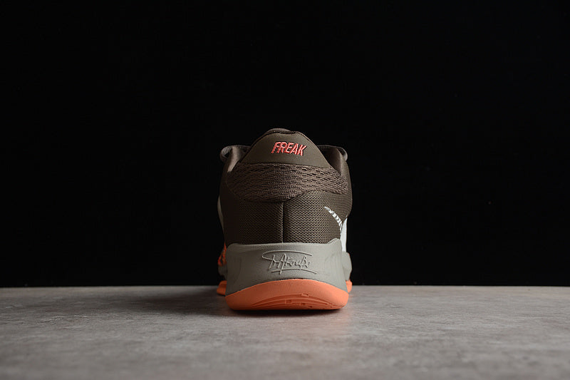 NikeUnisex Zoom Freak 4 - Letter Bros