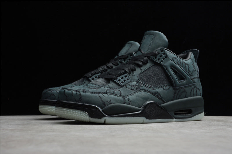 KAWS x WMNS Air Jordan 4 AJ4 Retro - Black