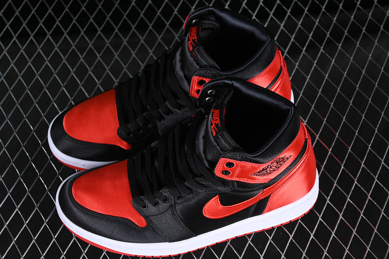 Air Jordan 1 AJ1 High - Satin Bred