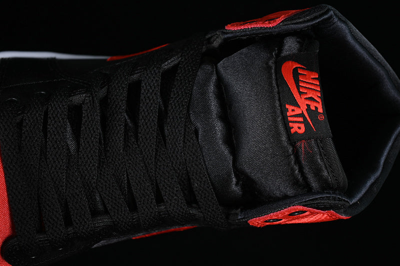 Air Jordan 1 AJ1 High - Satin Bred