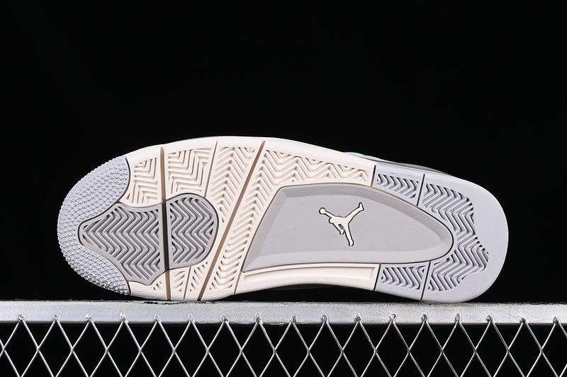 Air Jordan 4 AJ4 Retro - Frozen Moment