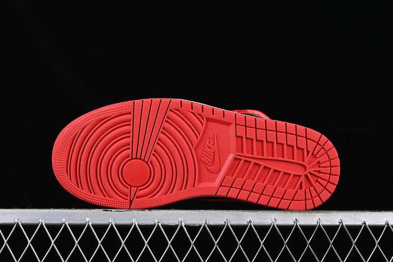 Air Jordan 1 AJ1 High - Satin Bred