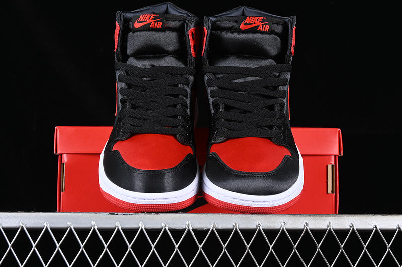 Air Jordan 1 AJ1 High - Satin Bred