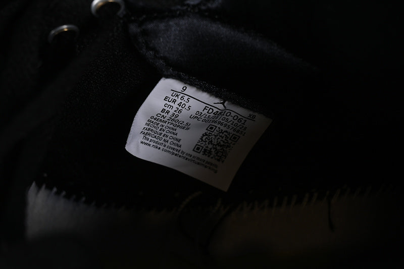 Air Jordan 1 AJ1 High - Satin Bred