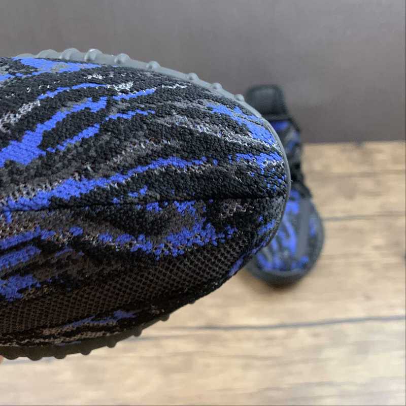 adidasUnisex Yeezy 350 - Max Oat