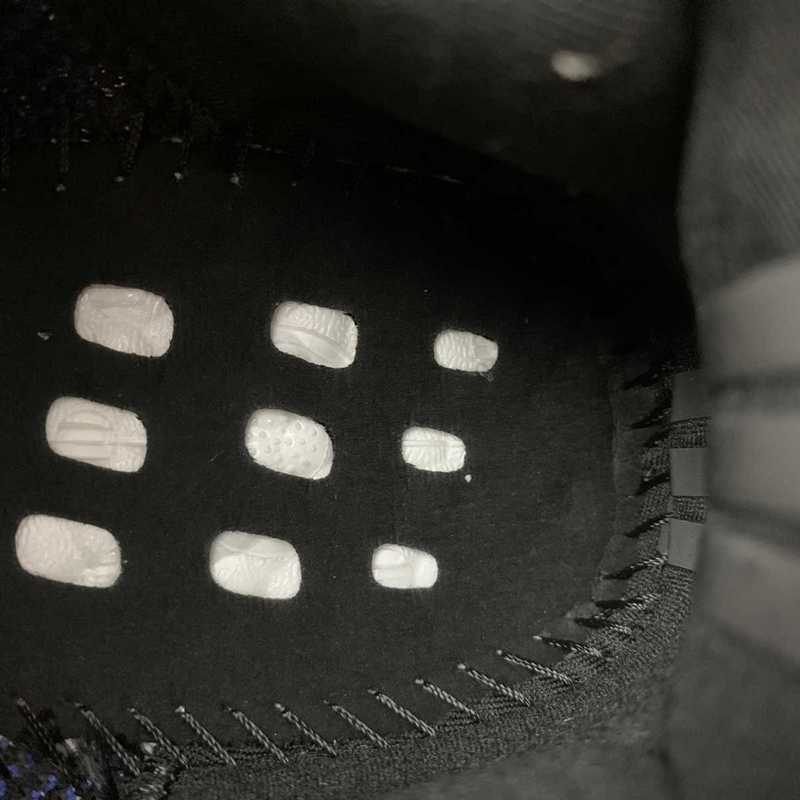 adidasUnisex Yeezy 350 - Max Oat