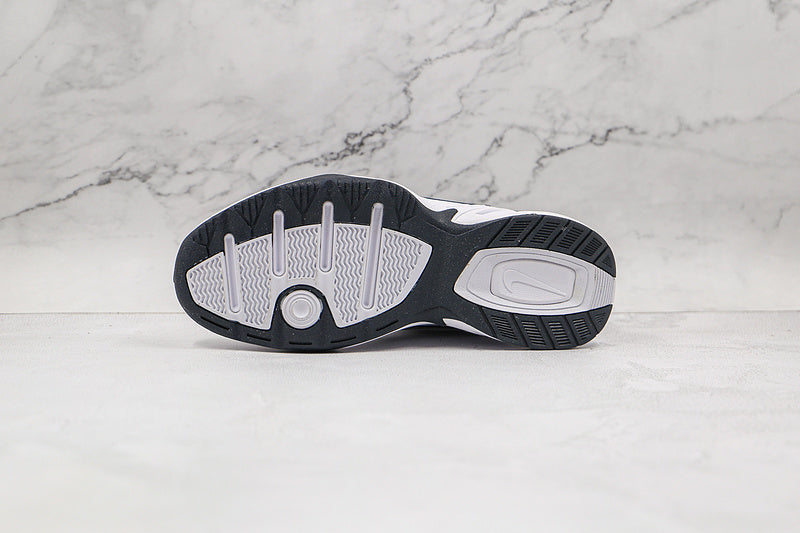 NikeUnisex Air Monarch - White Navy