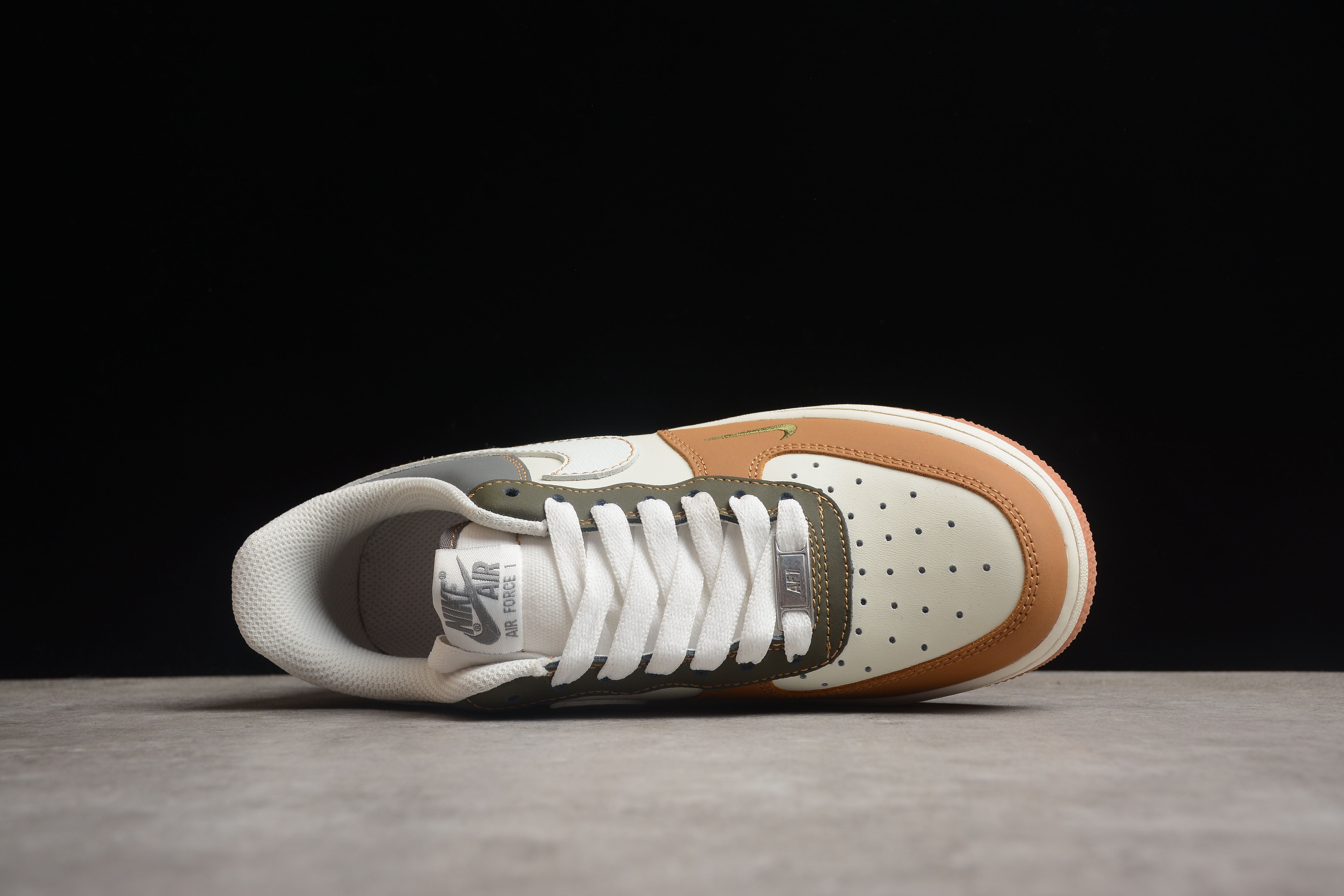 NikeUnisex Air Force 1 AF1 - Olive Beige