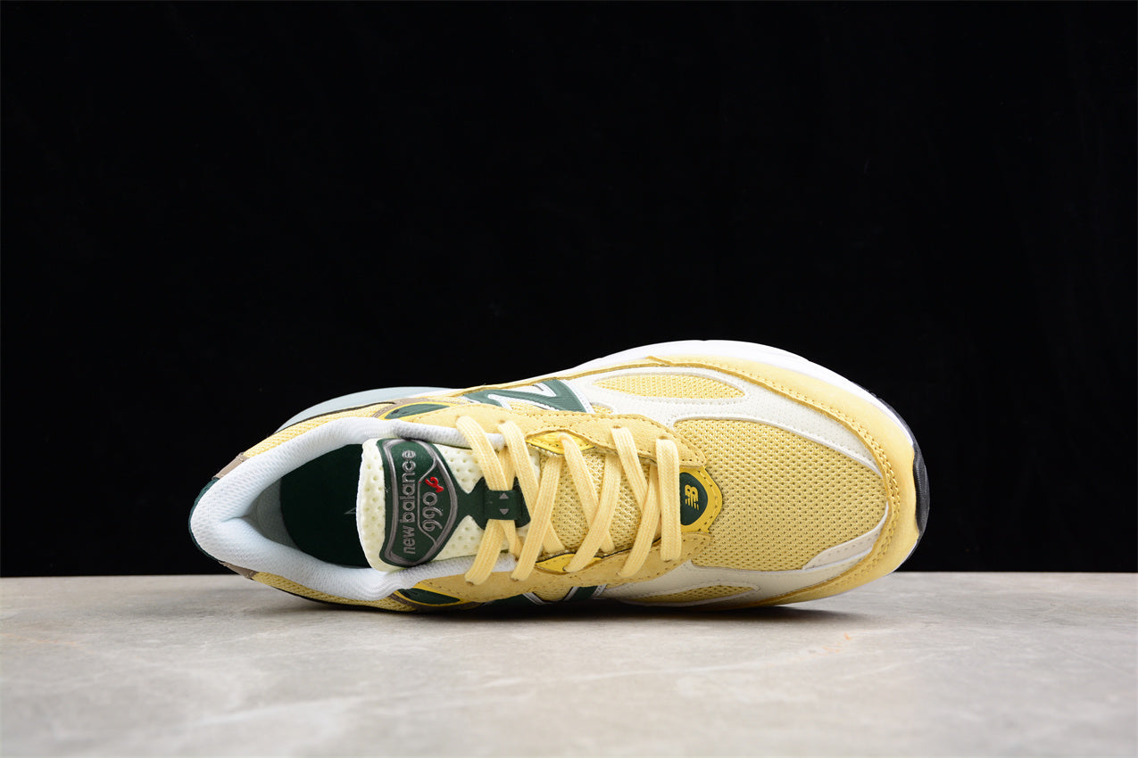 New Balance 990v6 - Lemonade