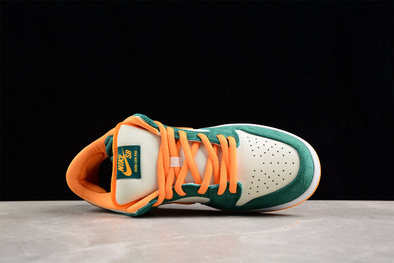 NikeMens SB Dunk Low - Legion Pine