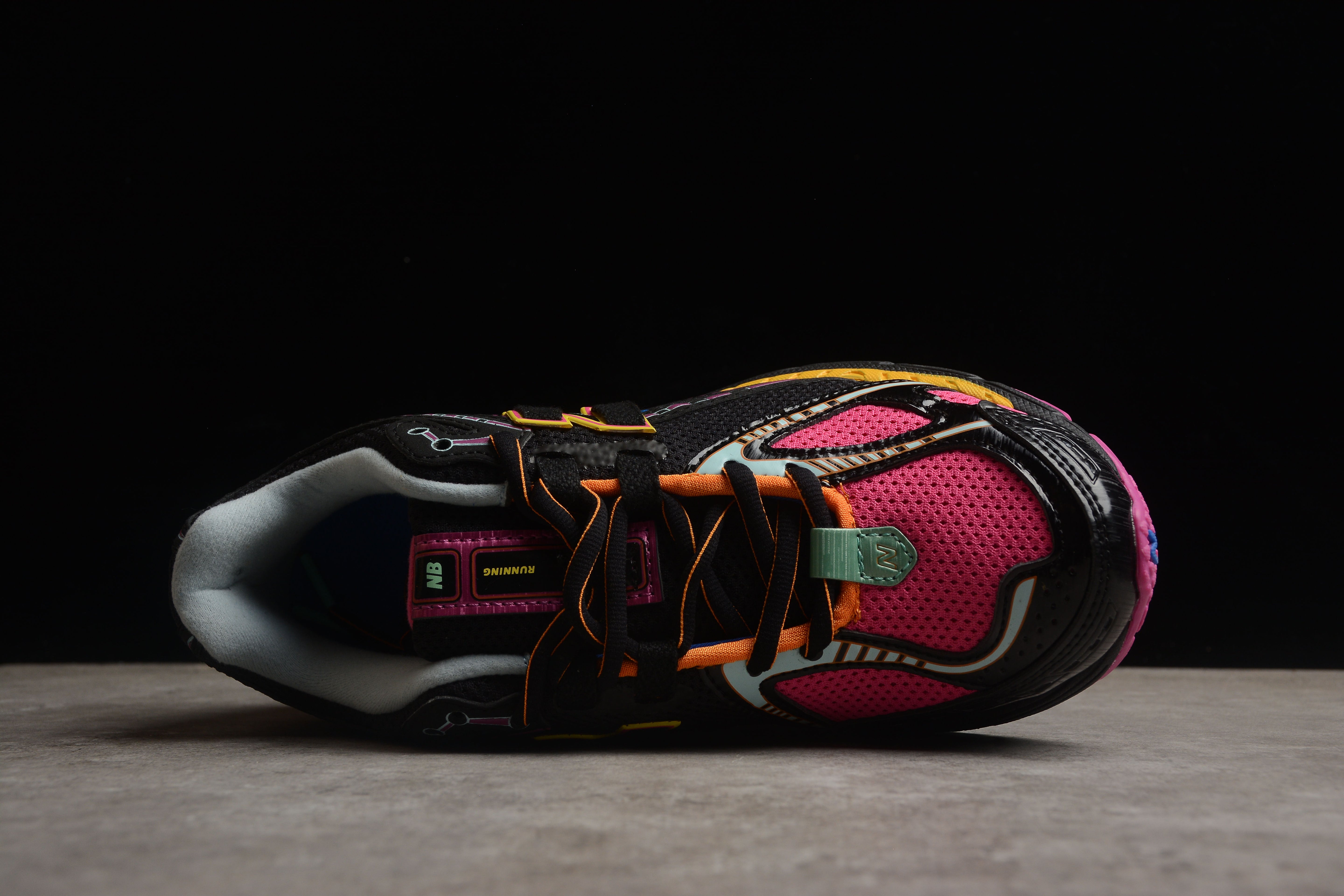 New Balance 1906R - Neon Nights