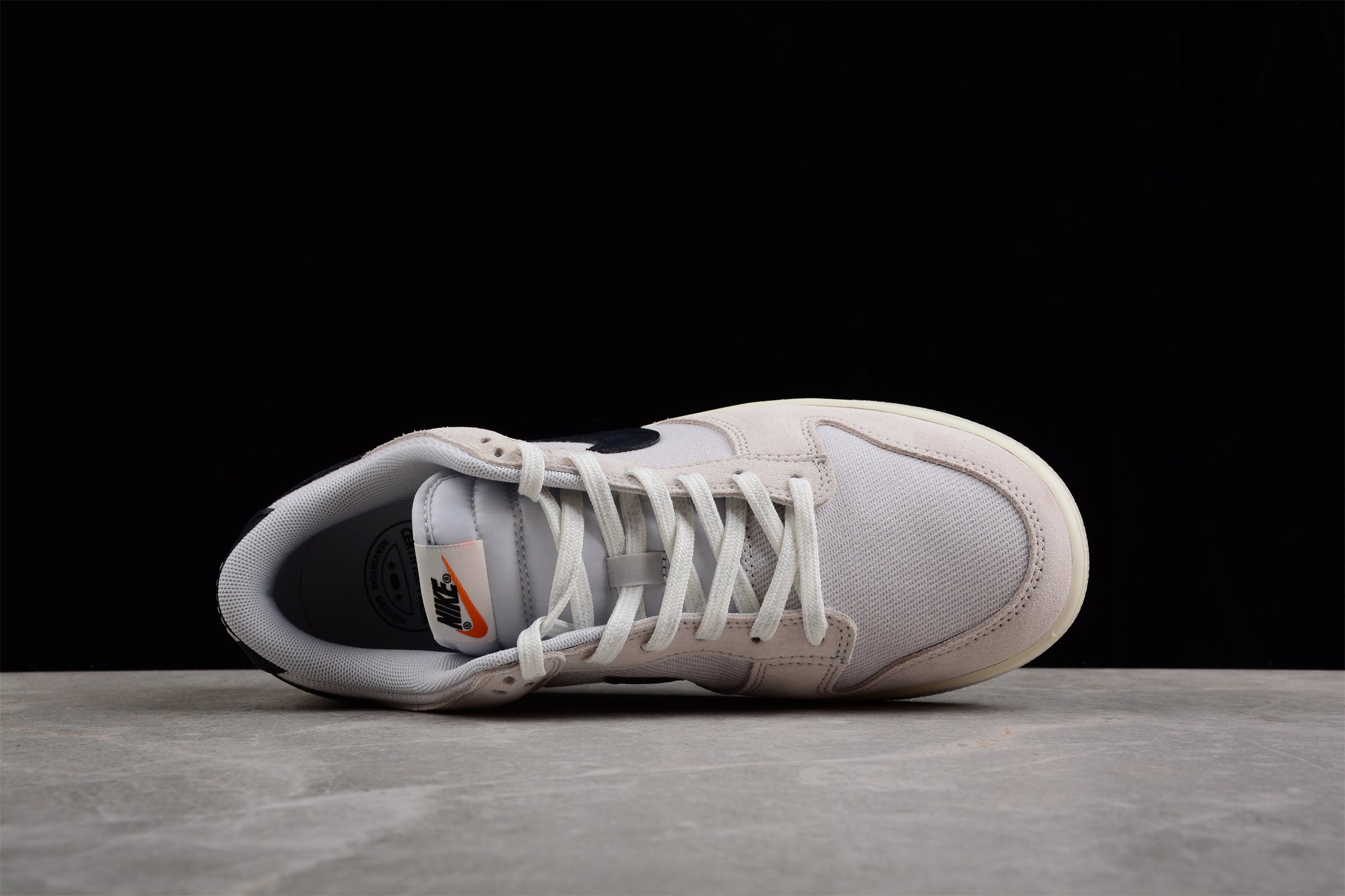 NikeUnisex Dunk Low - Certified Fresh