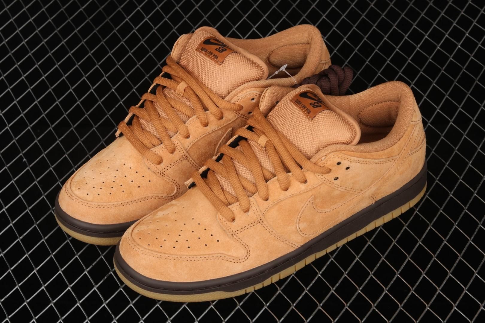 NikeUnisex SB Dunk Low - Wheat