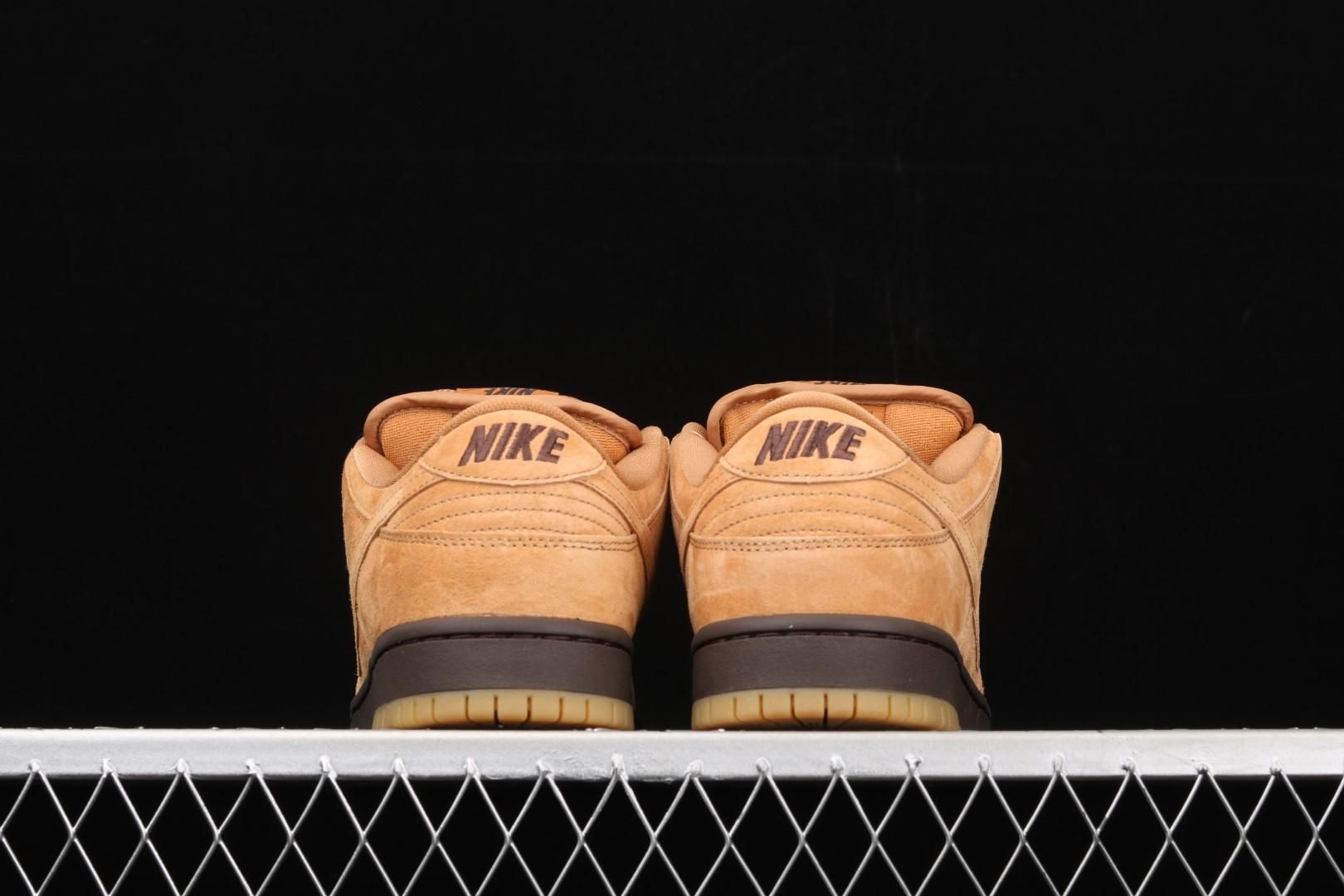 NikeUnisex SB Dunk Low - Wheat