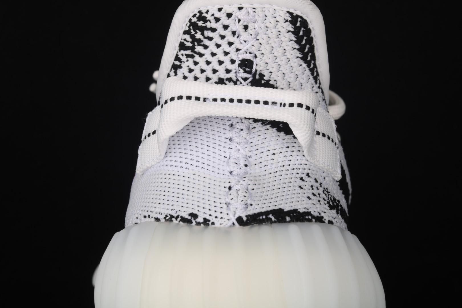 adidasUnisex Yeezy Boost 350 V2 - Zebra