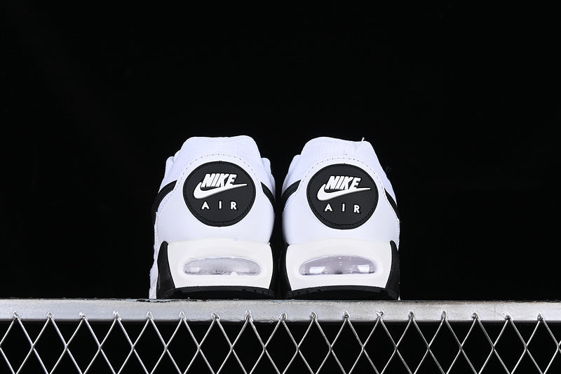 Unisex NikeAir Max 90 - White Black