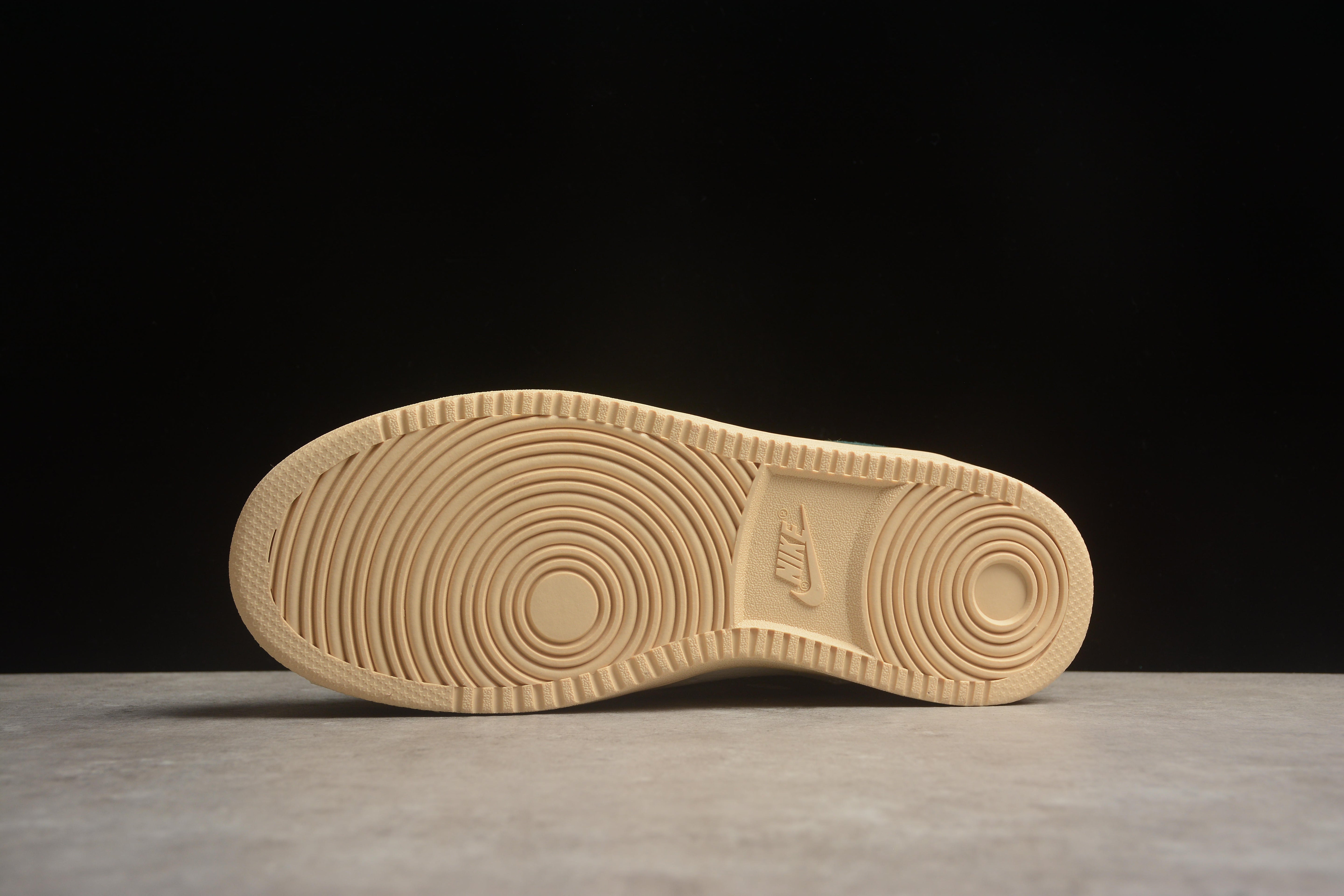 NikeUnisex Court Vision Low - White/Green