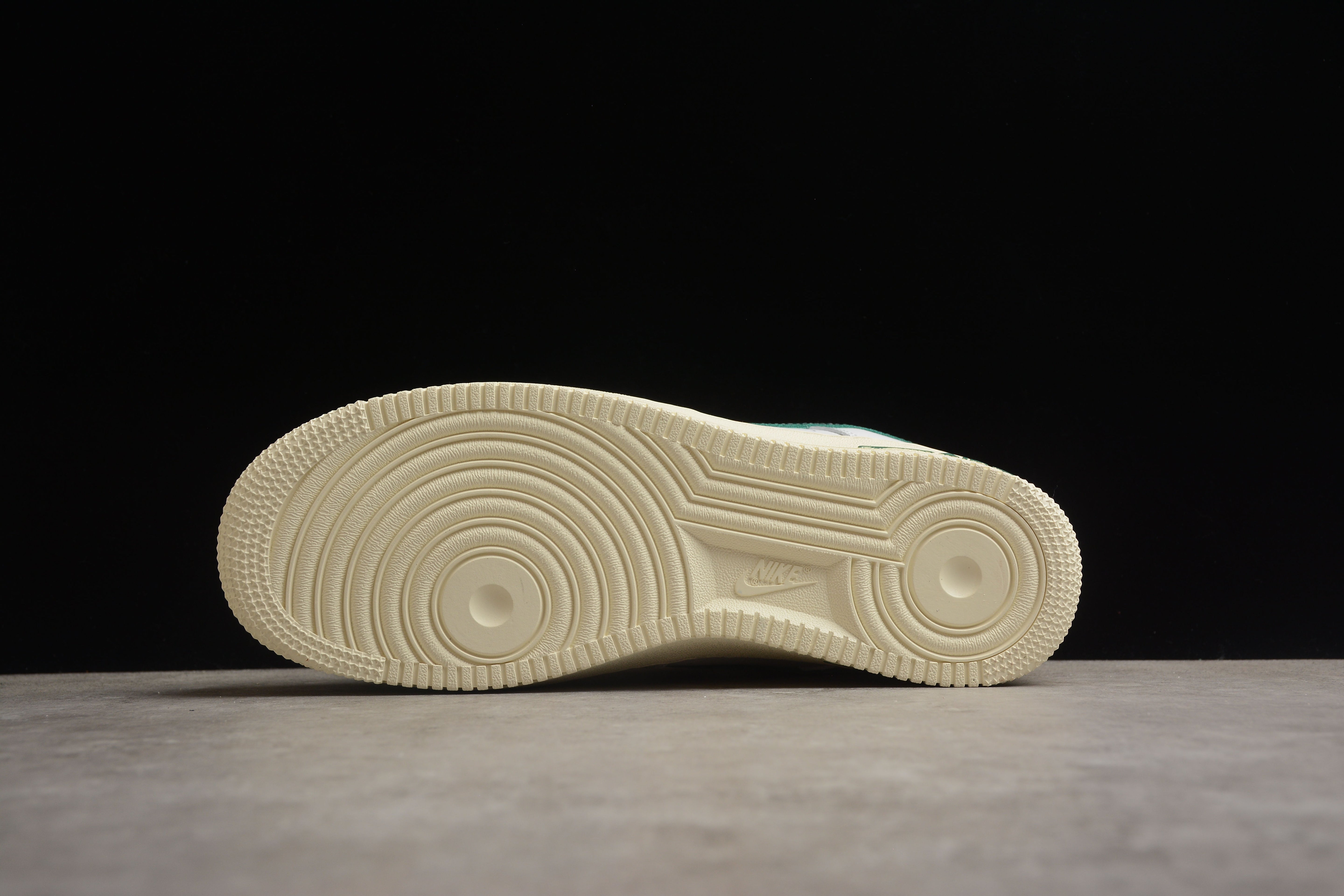 NikeUnisex Air Force 1 AF1 Low Command - Gorge Green