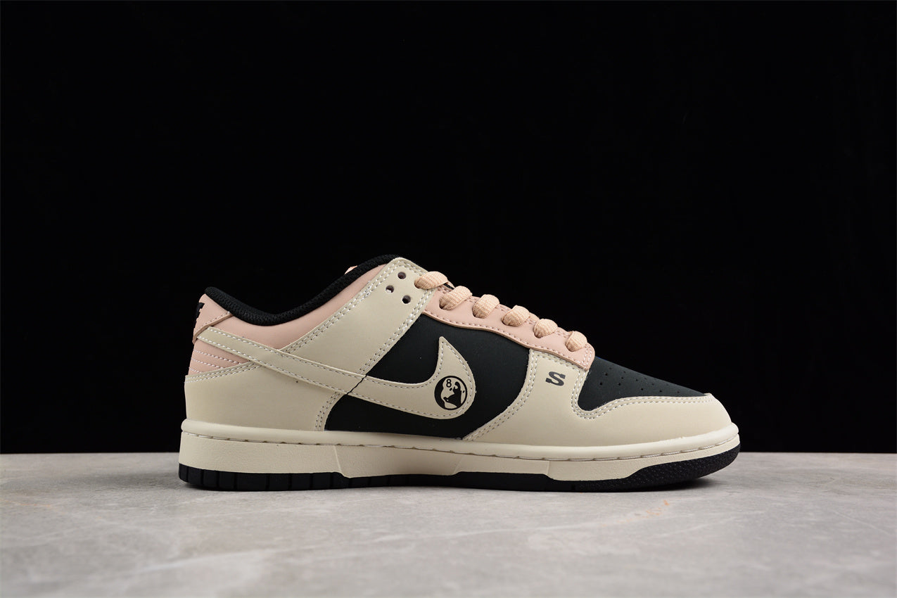 Stussy x NikeUnisex Dunk Low - Black