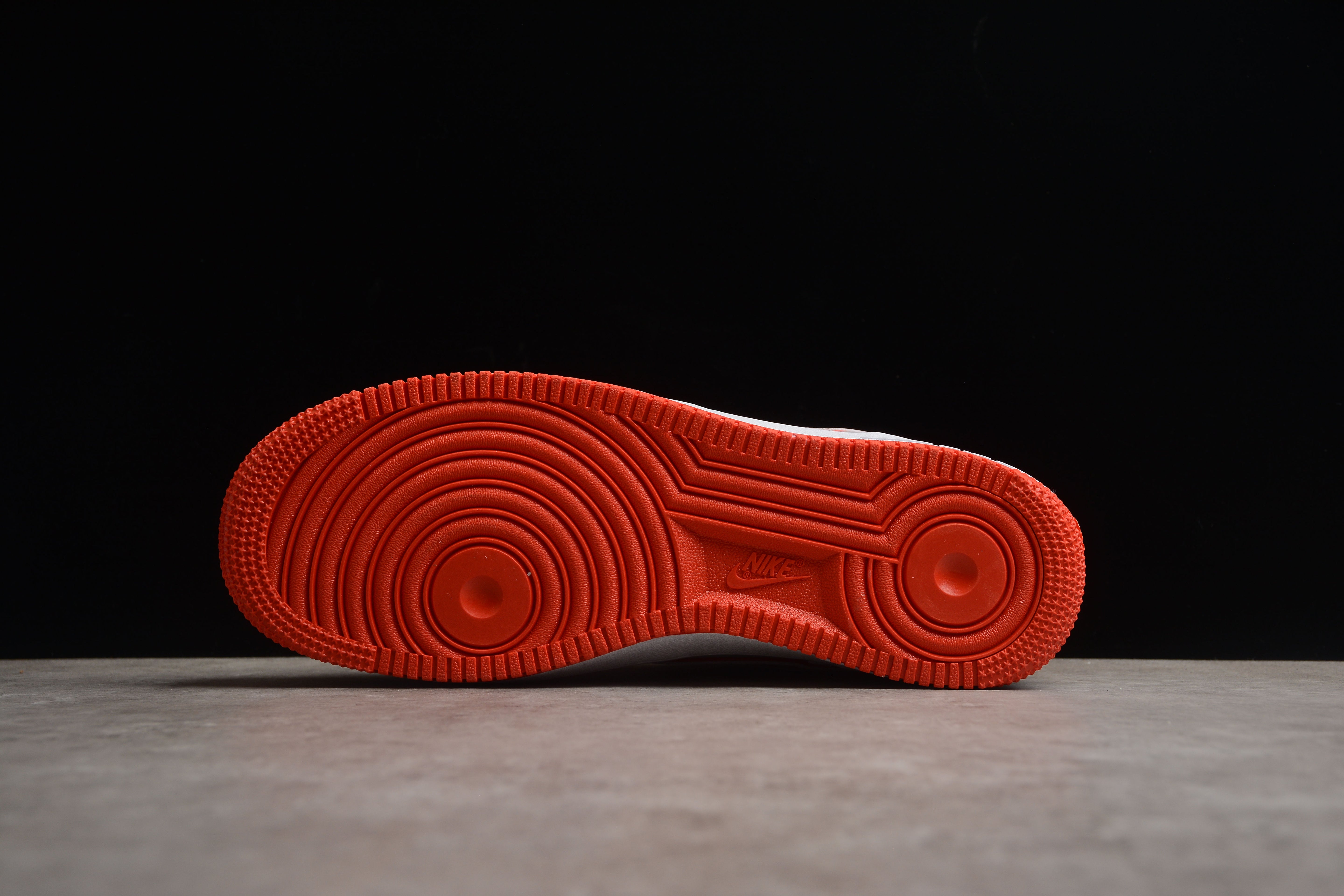 NikeUnisex Air Force 1 AF1 Low - White/Red