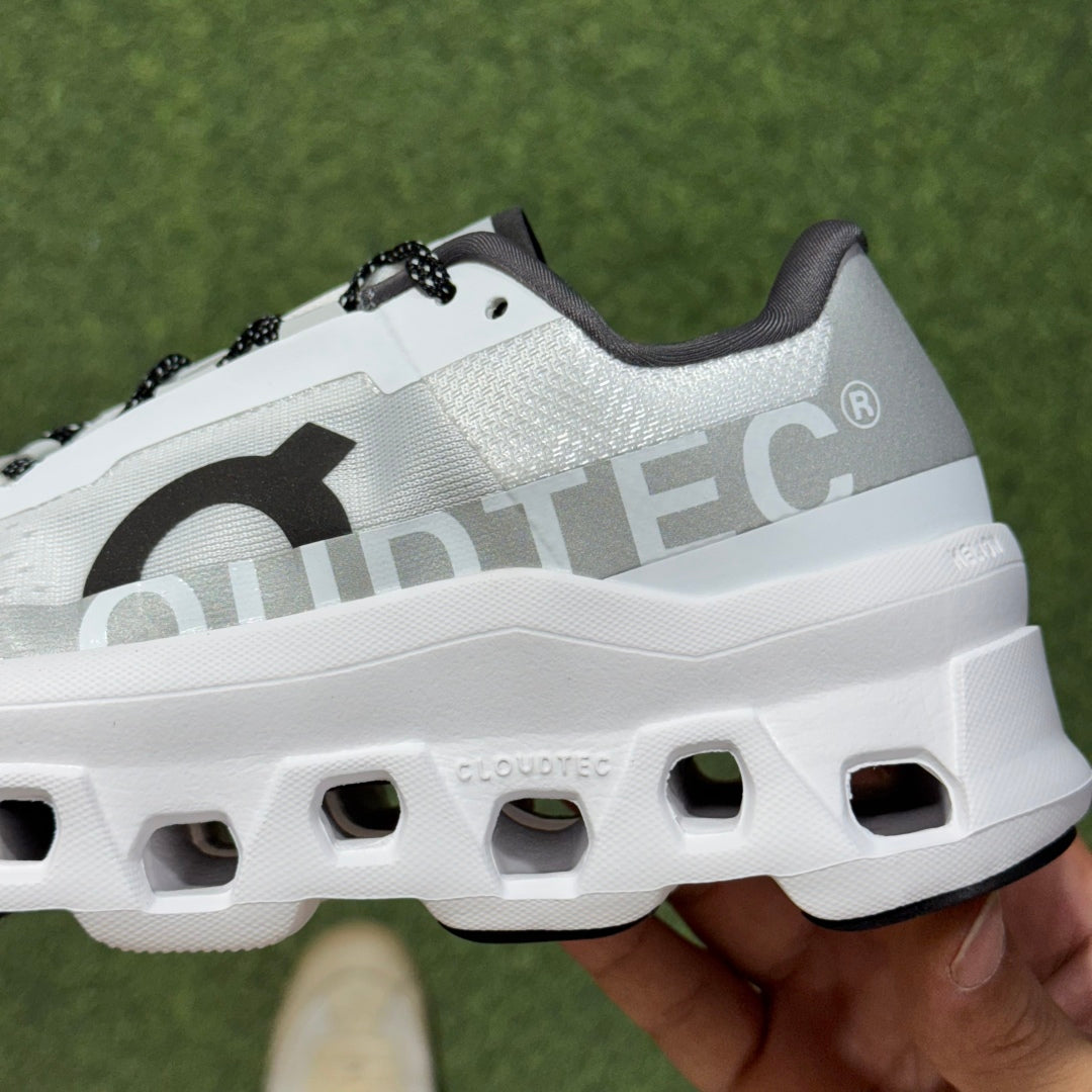 OnRunning Cloudmonster - Undyed White