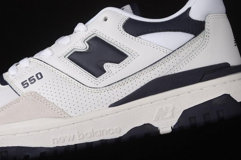 WMNS New Balance 550 - Navy Blue