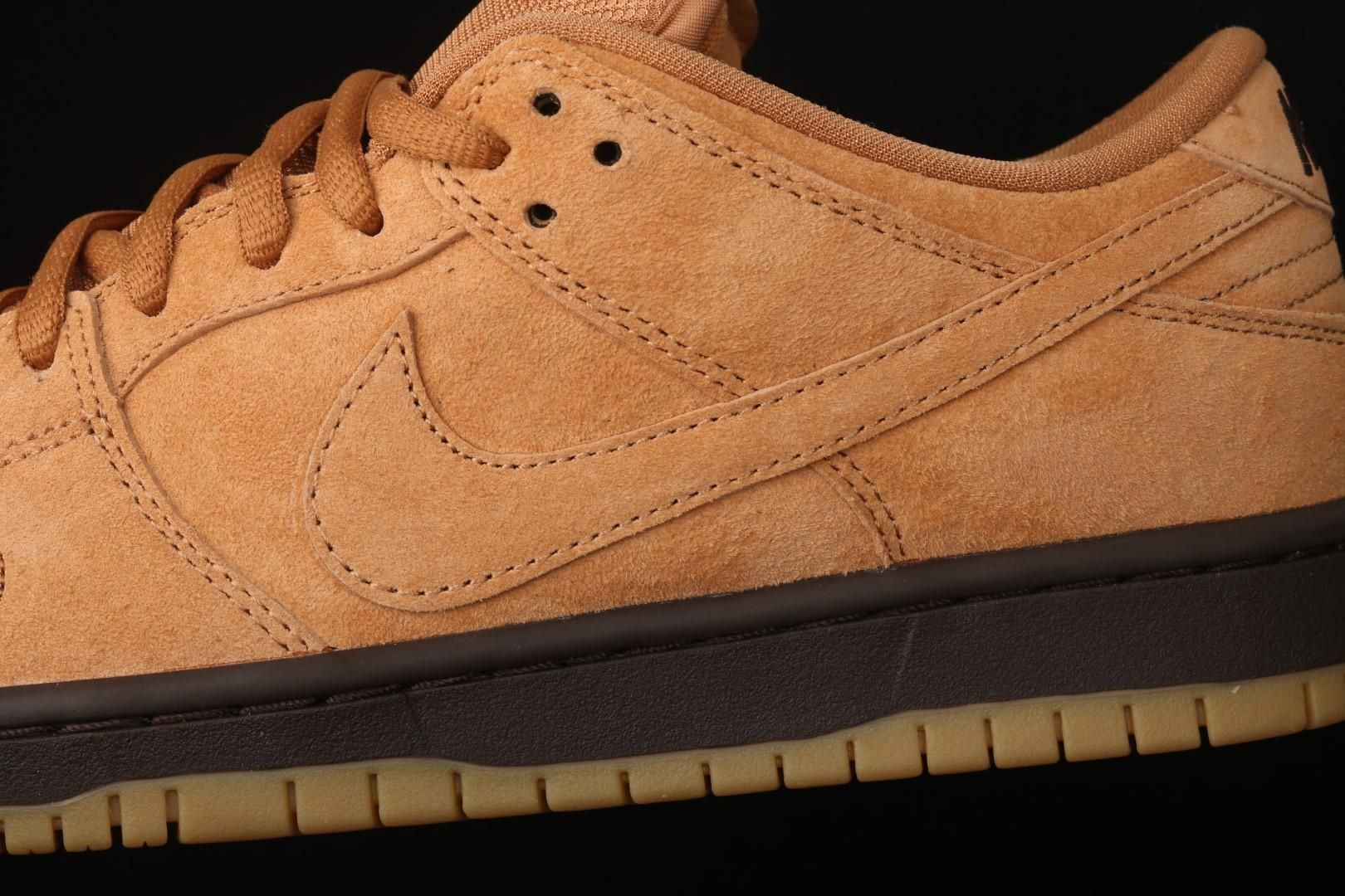 NikeUnisex SB Dunk Low - Wheat