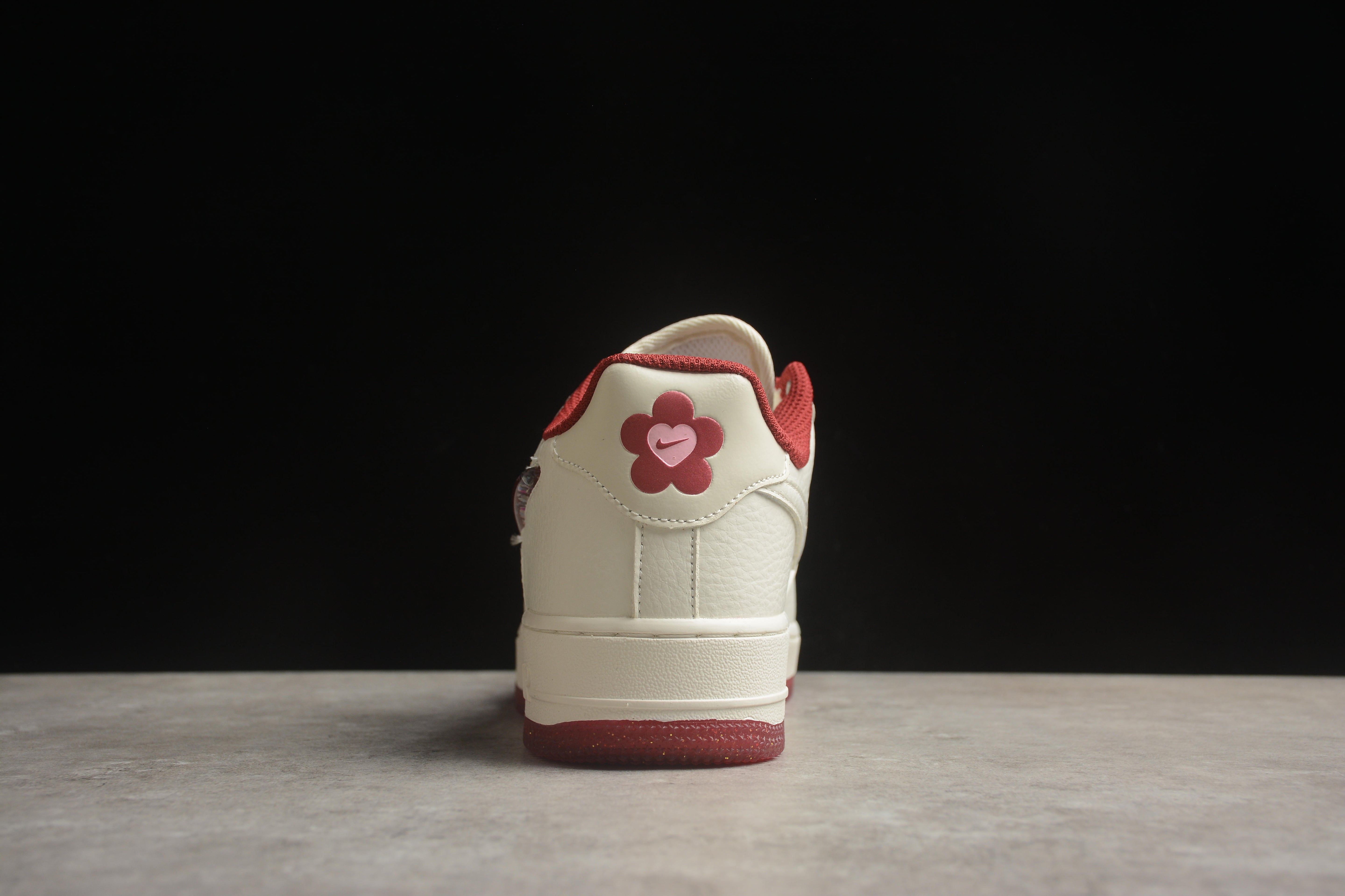 NikeUnisex Air Force 1 AF1 - Valentine's Day